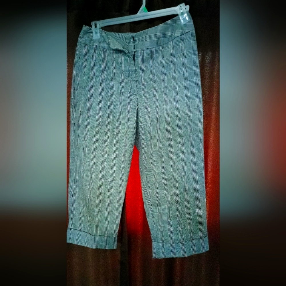 Liz Claiborne/Liz Sport Sz 12 Capris